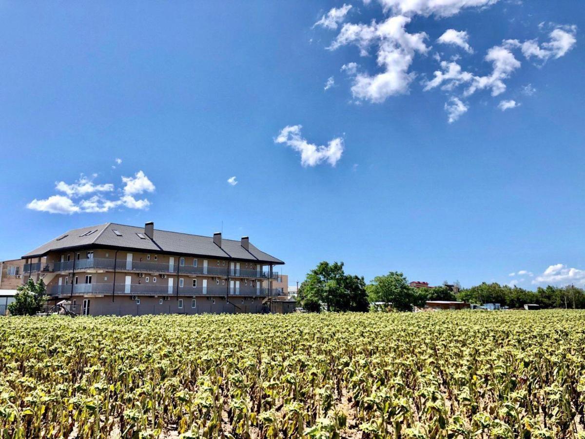 Family Hotel Gribovka Dış mekan fotoğraf